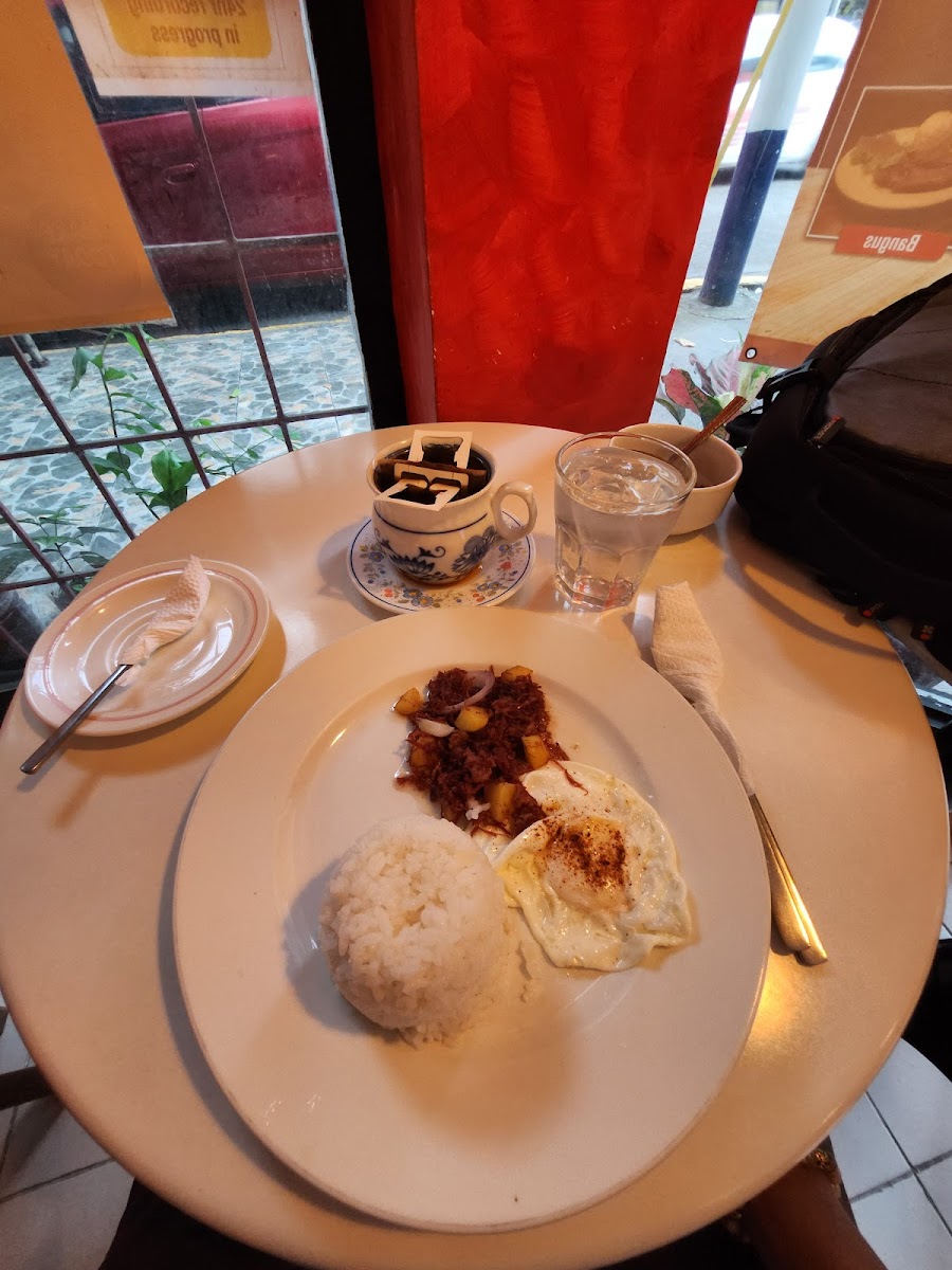 Nitz Restaurant Photo 6