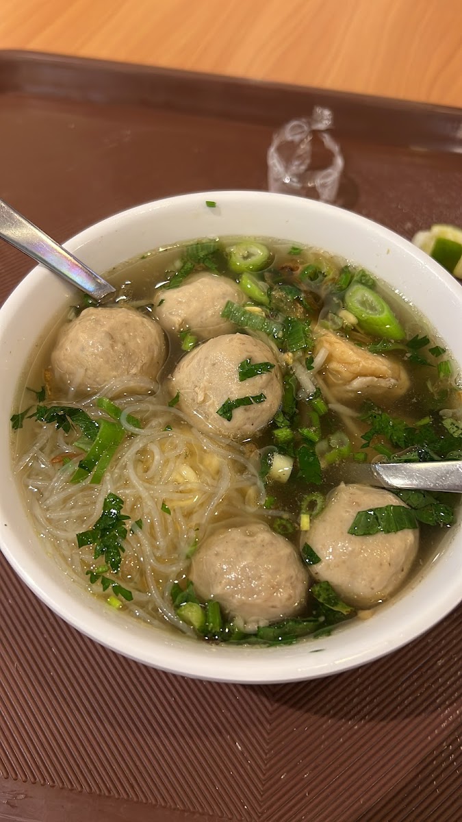 Bakso JWR bandara soekarno hatta Photo 3