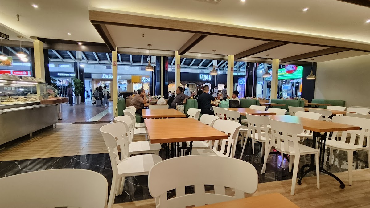 Bakso JWR bandara soekarno hatta Photo 4