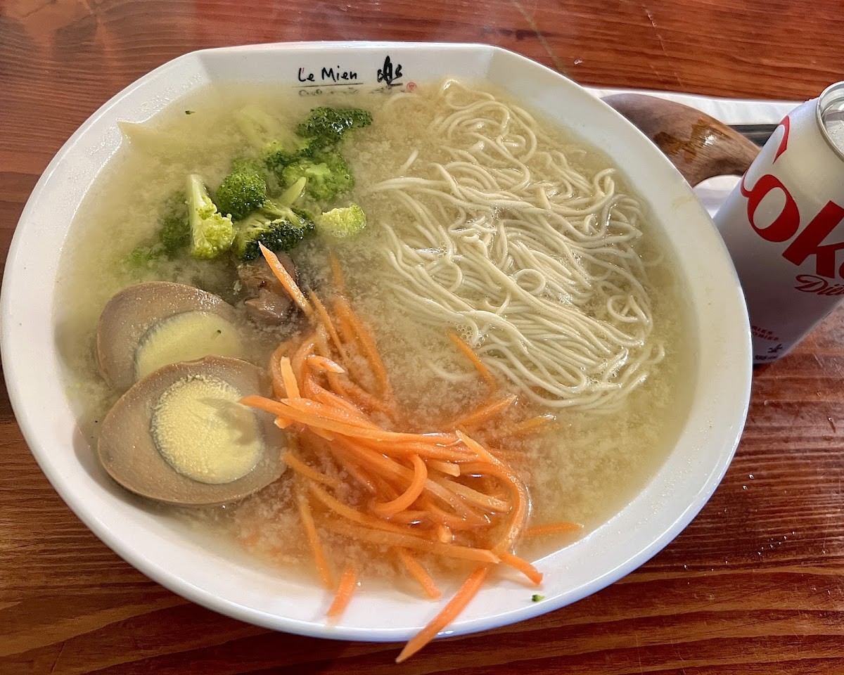 Le Mien - Craft Noodle - 乐面 - ByWard Market, Ottawa Photo 7