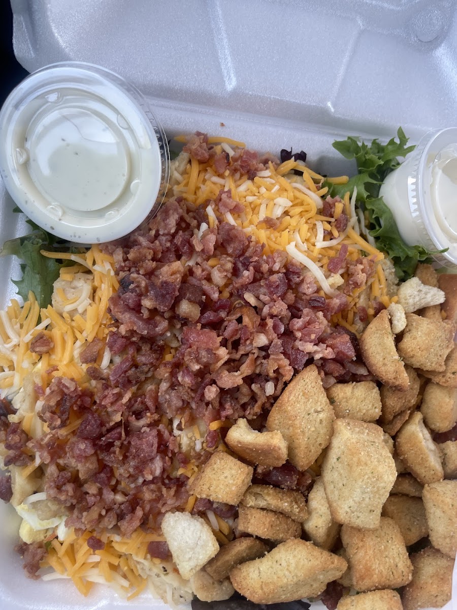 My Salads & Wings LLC Photo 4