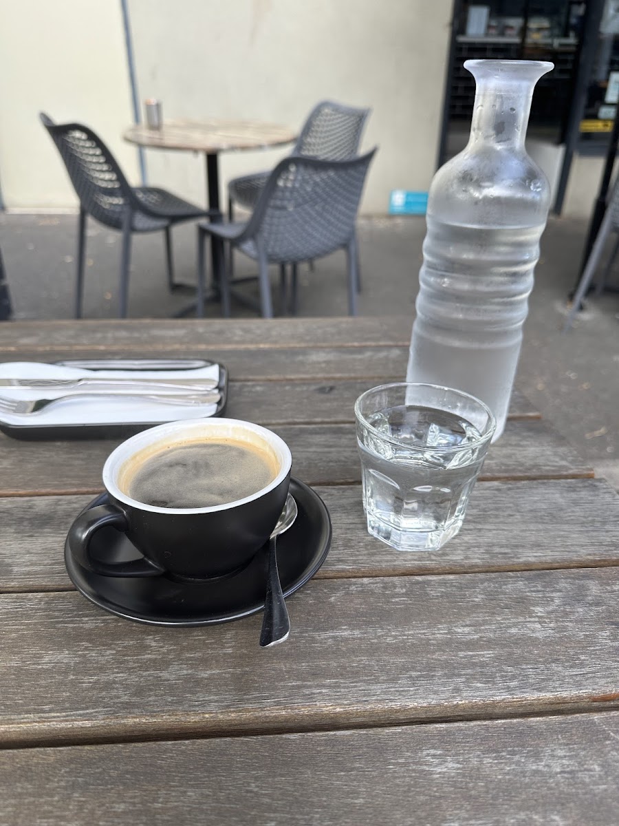 LEONA Cafe Photo 10