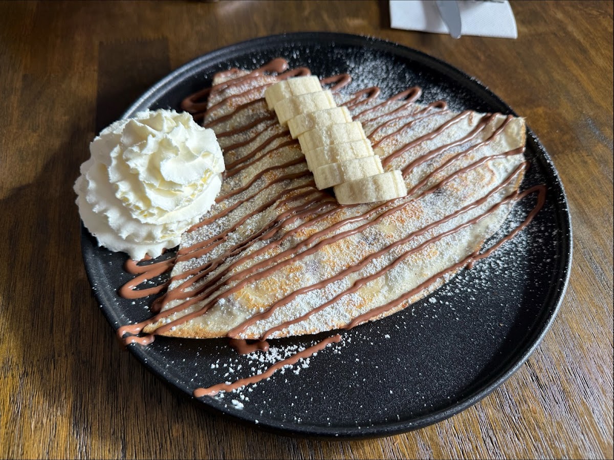 LEONA Cafe Photo 3