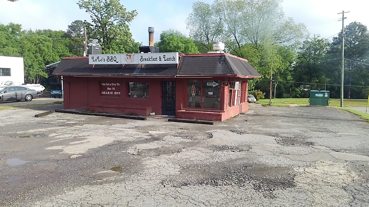 Lolo's BBQ & Hotdogs Photo 3