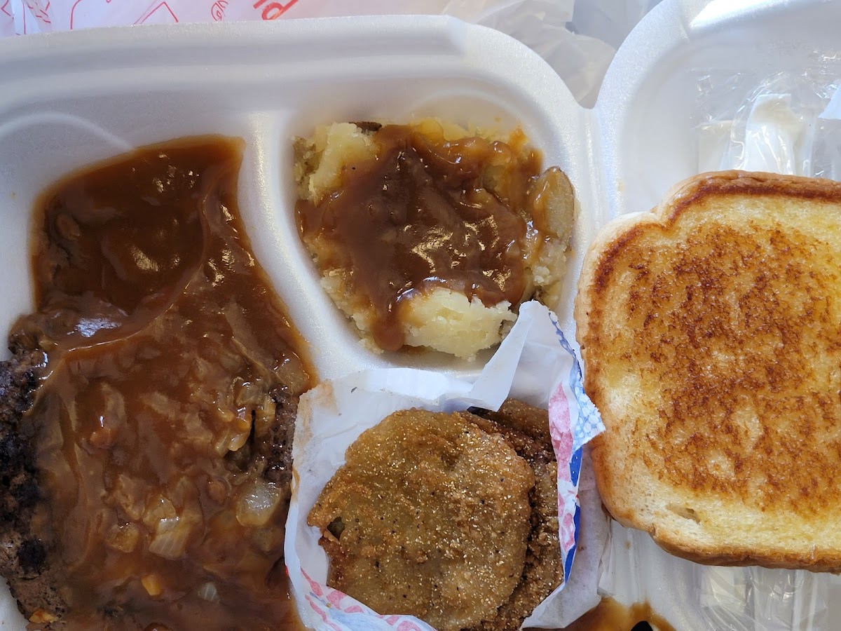 Lolo's BBQ & Hotdogs Photo 5