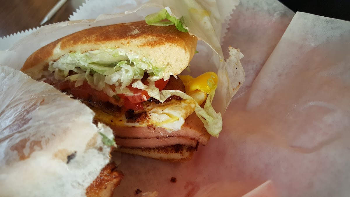 Lolo's BBQ & Hotdogs Photo 8