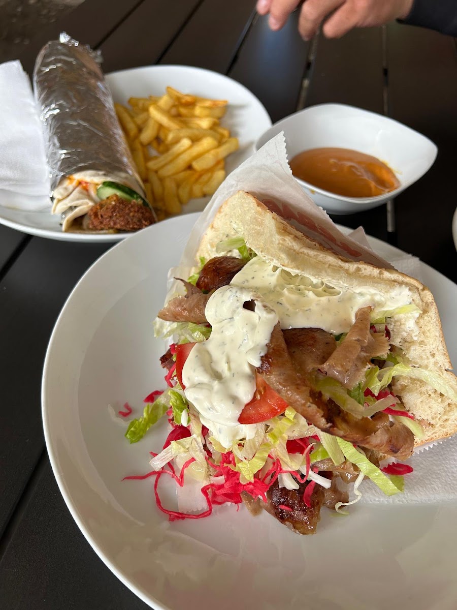 Gebhardshainer Kebabhaus Photo 7