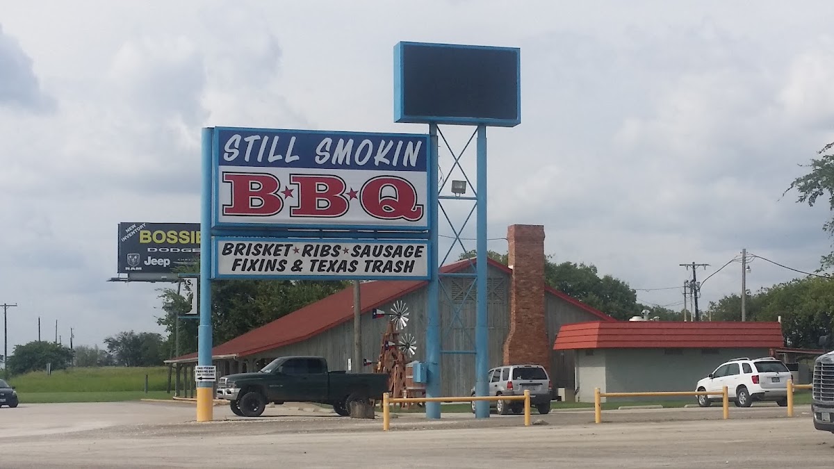 STILL SMOKIN BBQ Photo 1