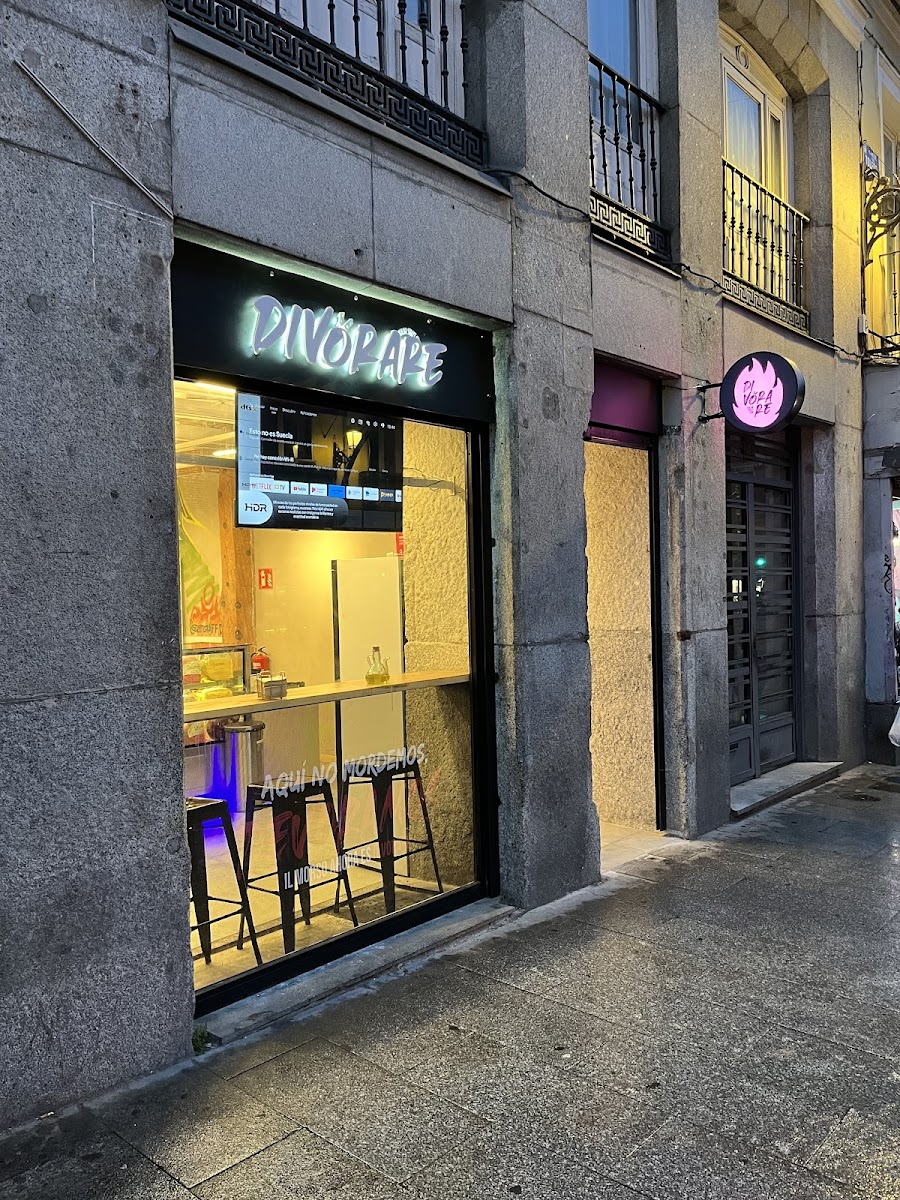 DIVORARE l Focaccia Madrid
