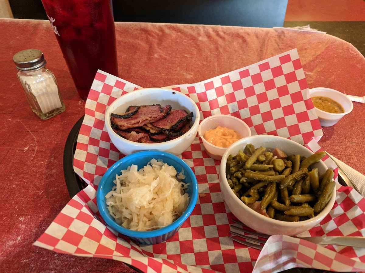 Vanco's BBQ Photo 10