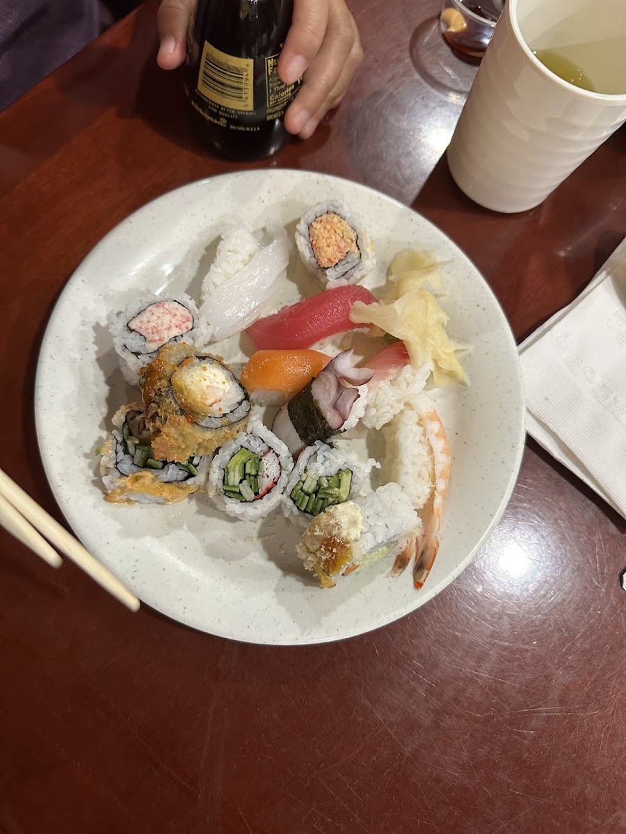 Fuji Japanese Buffet Photo 6