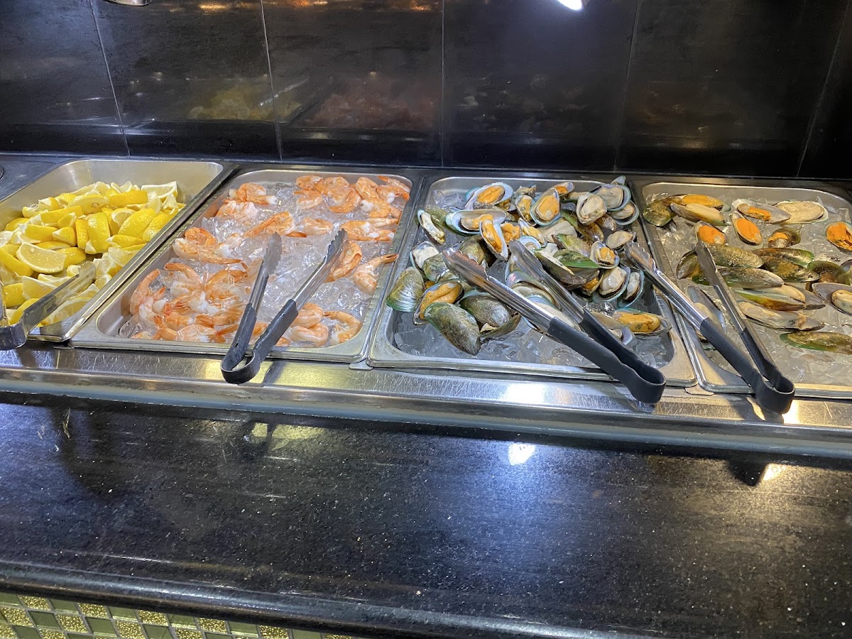 Fuji Japanese Buffet Photo 7