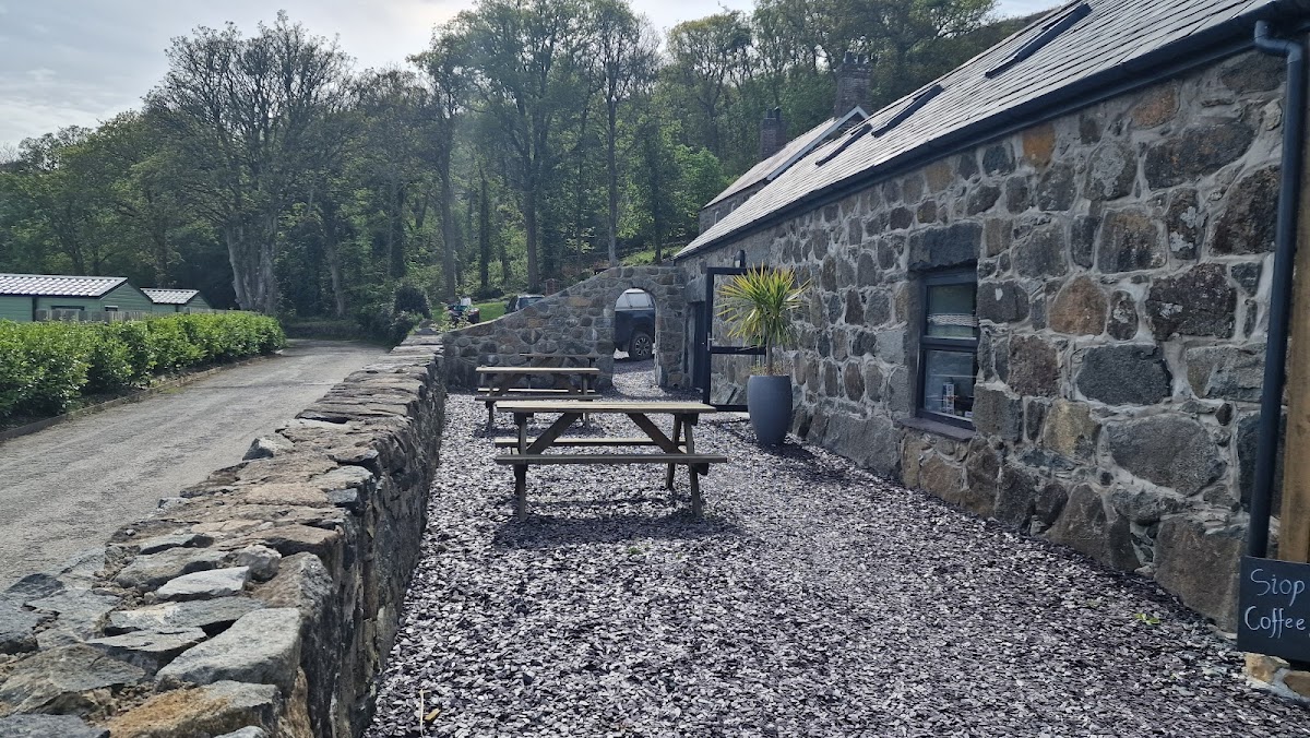 Treheli Farm Coffee Shop Photo 3