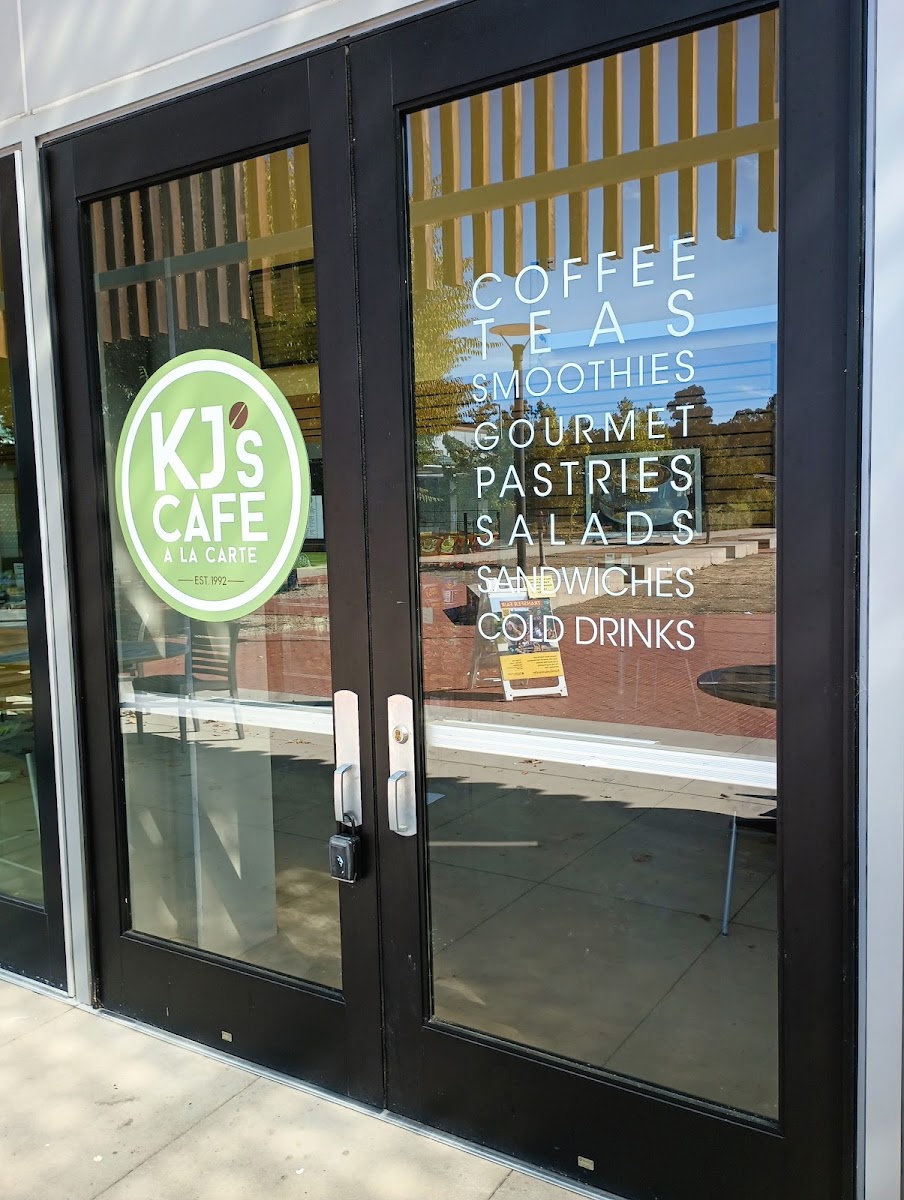 KJ's Cafe Photo 4
