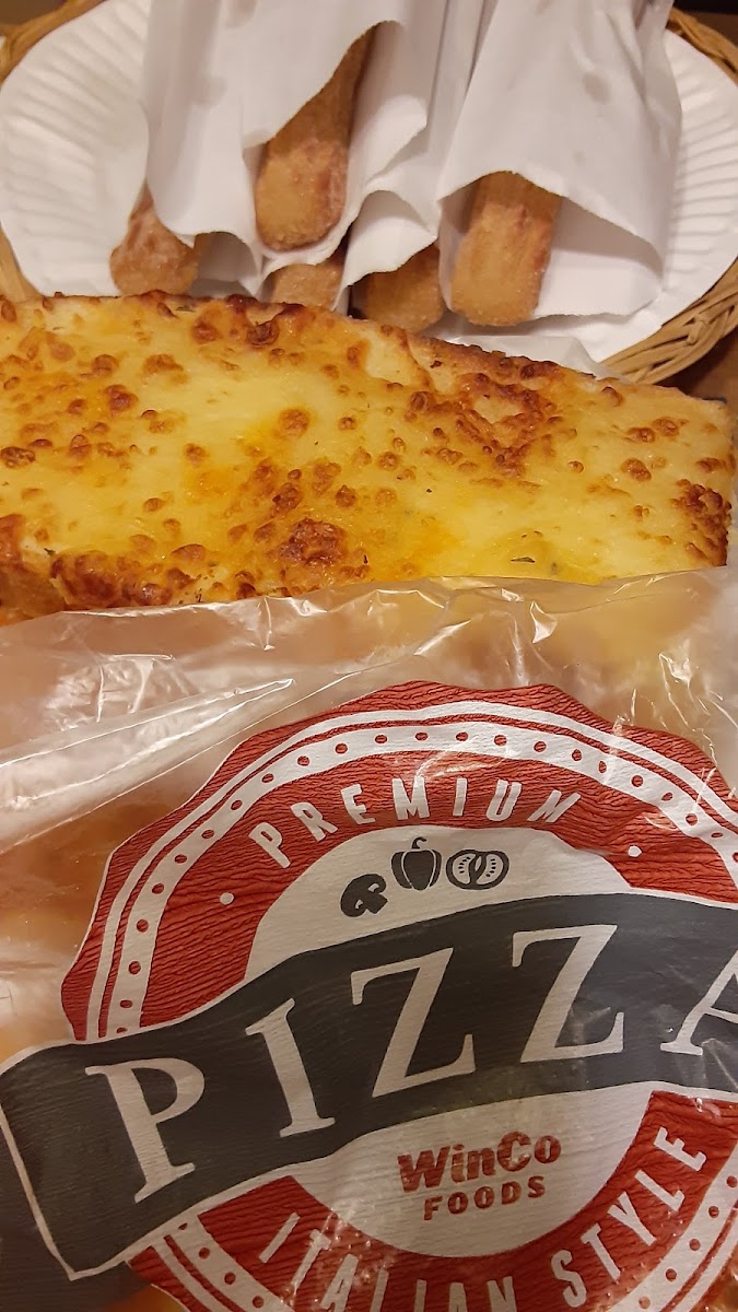 Leonardi's Pizza Photo 7