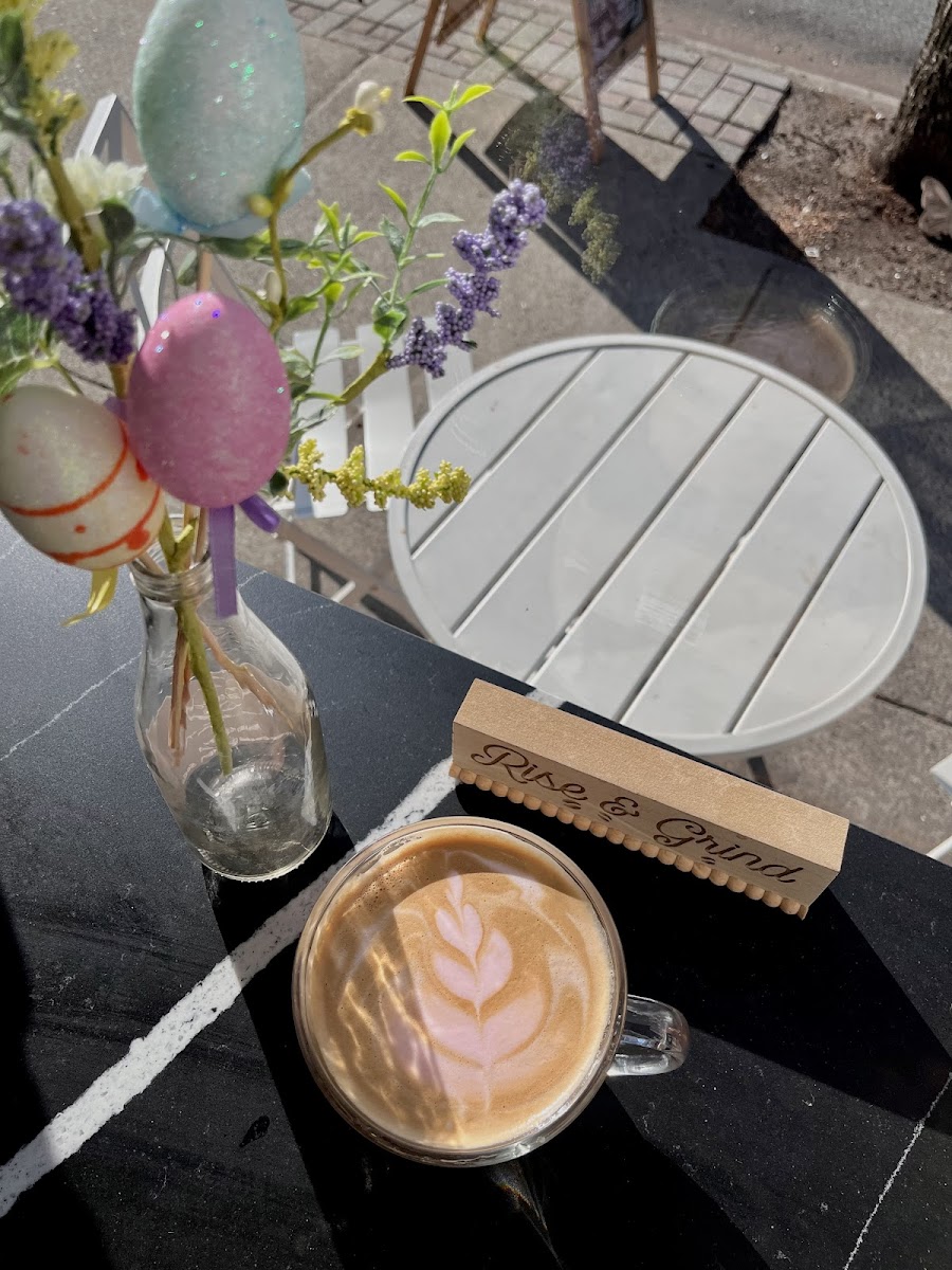 The Grind Coffee Bar Photo 9