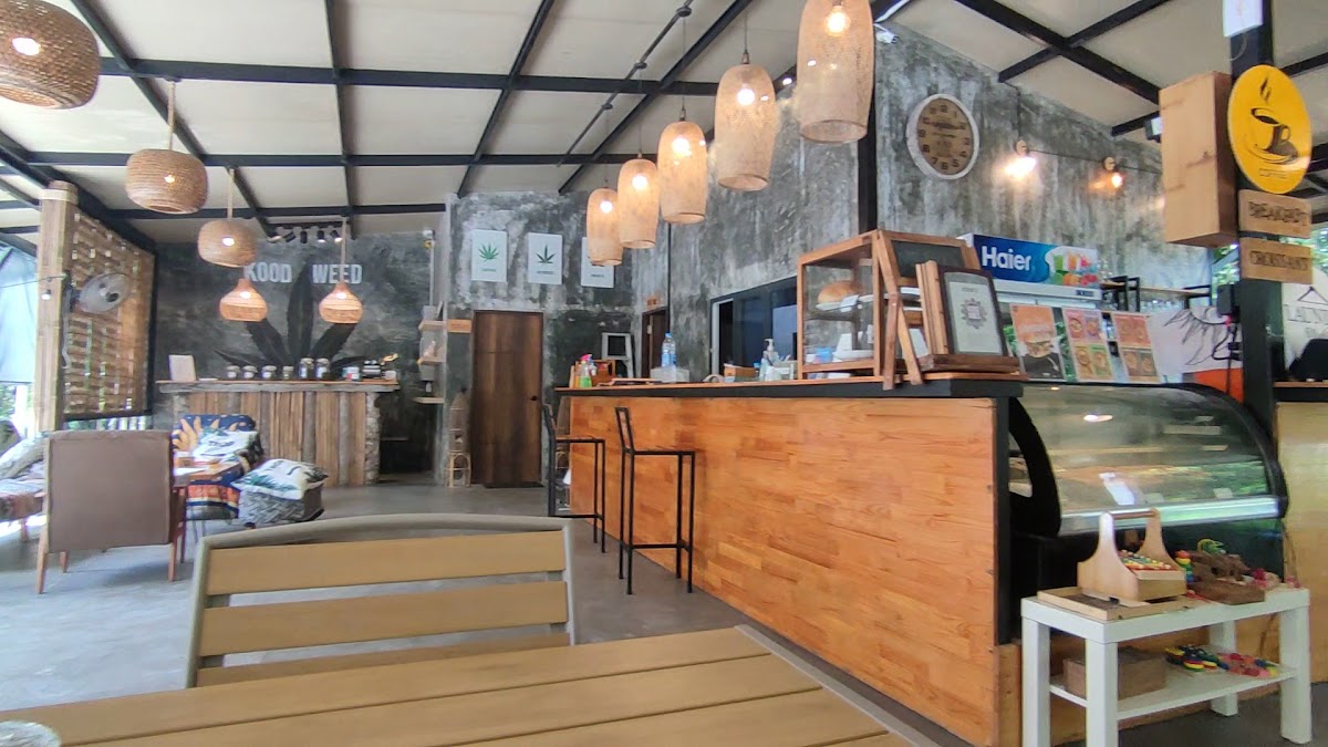 Kood Vibes Bakery & Restaurant Photo 2