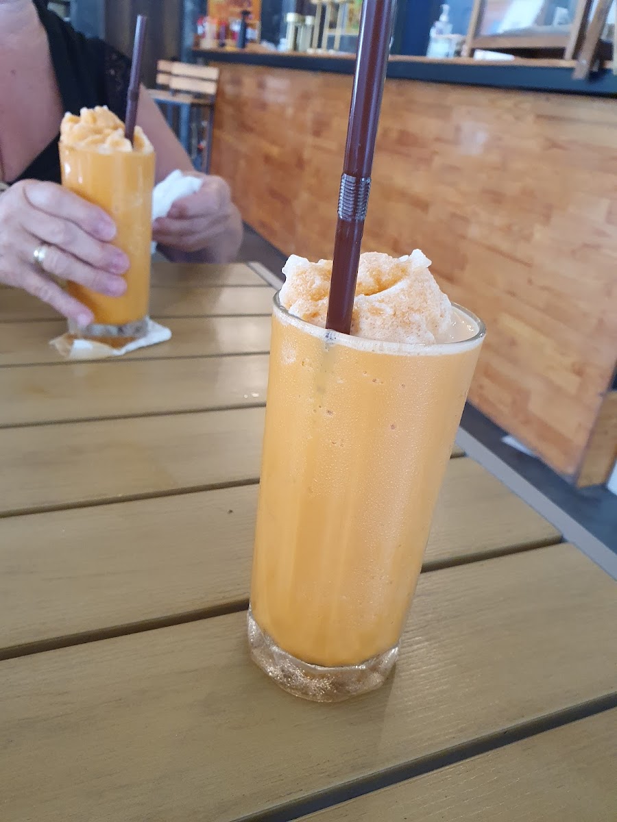 Kood Vibes Bakery & Restaurant Photo 6