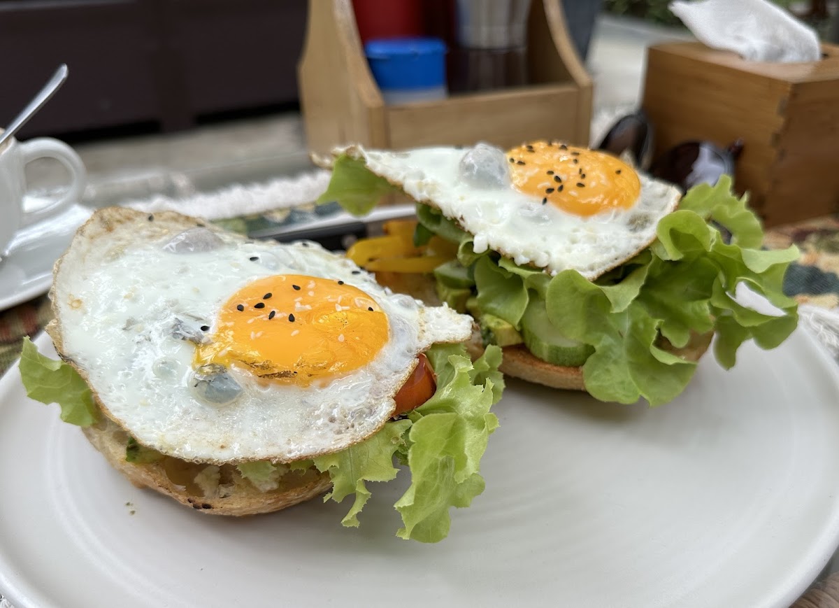 Kood Vibes Bakery & Restaurant Photo 7