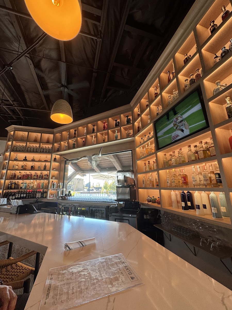 Encanto Cocina & Tequila Bar Photo 4