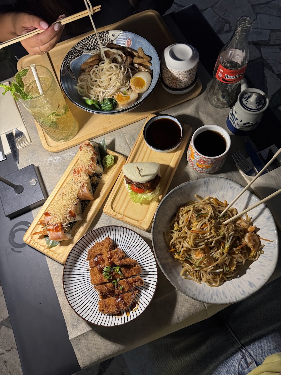Roppongi - Japanese Streetfood & Restaurant Photo 8