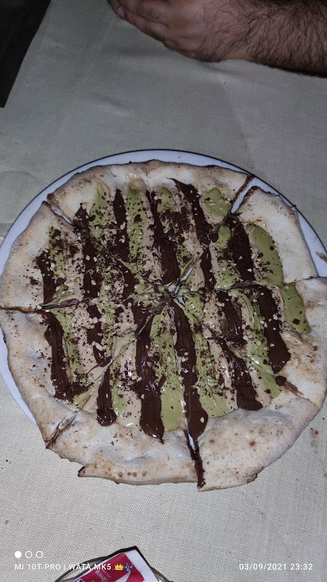 Gardenia Pizzeria Photo 8