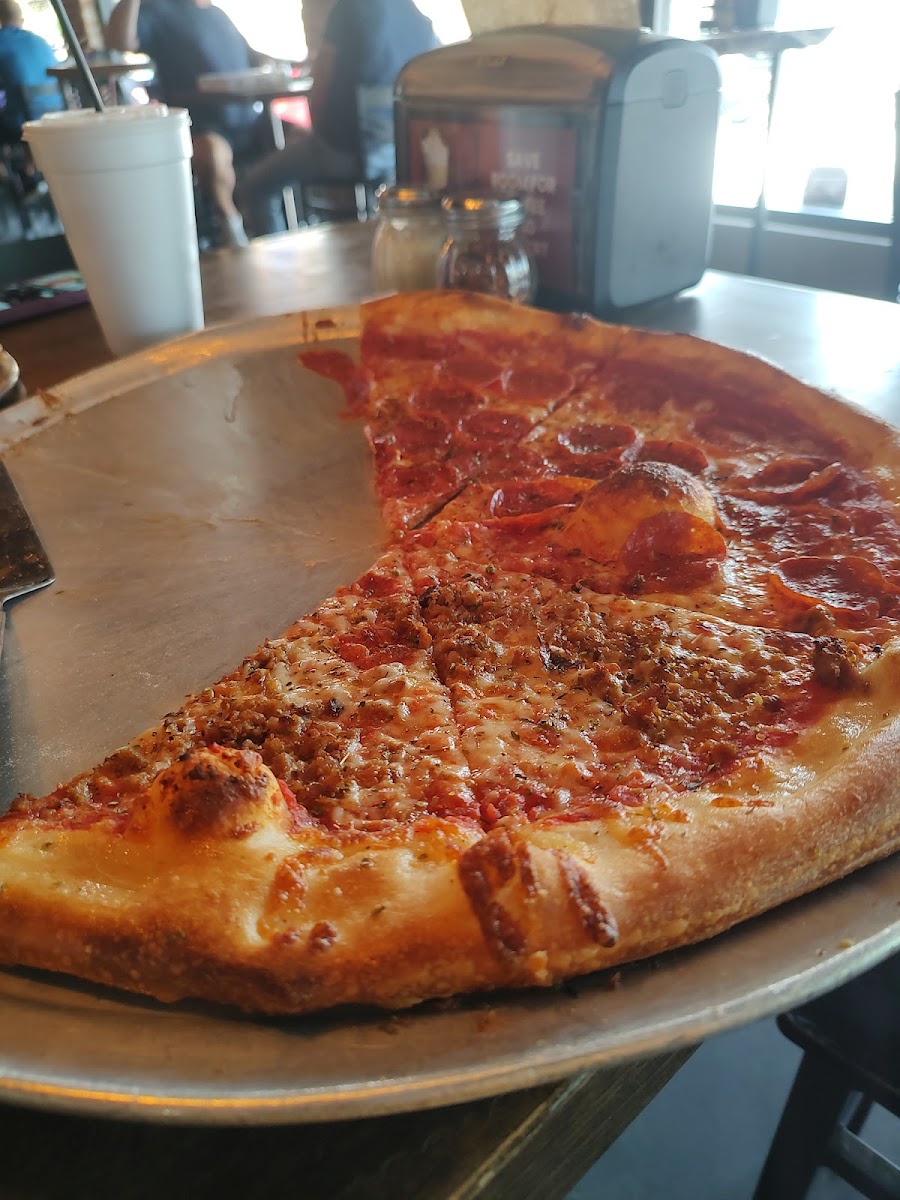 Olde Towne Pizza Company Photo 8