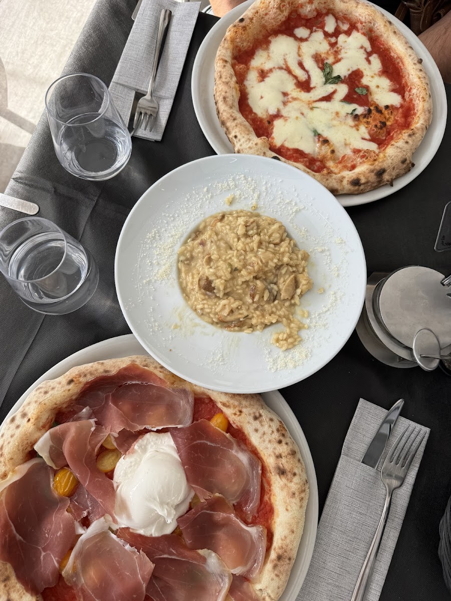 The One - Restaurant Cafè Photo 6