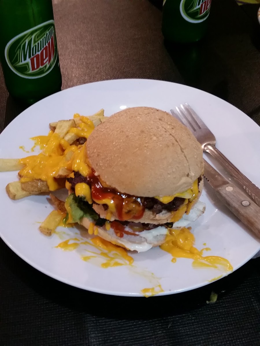 RnR's Char-Grilled Burgers Photo 7