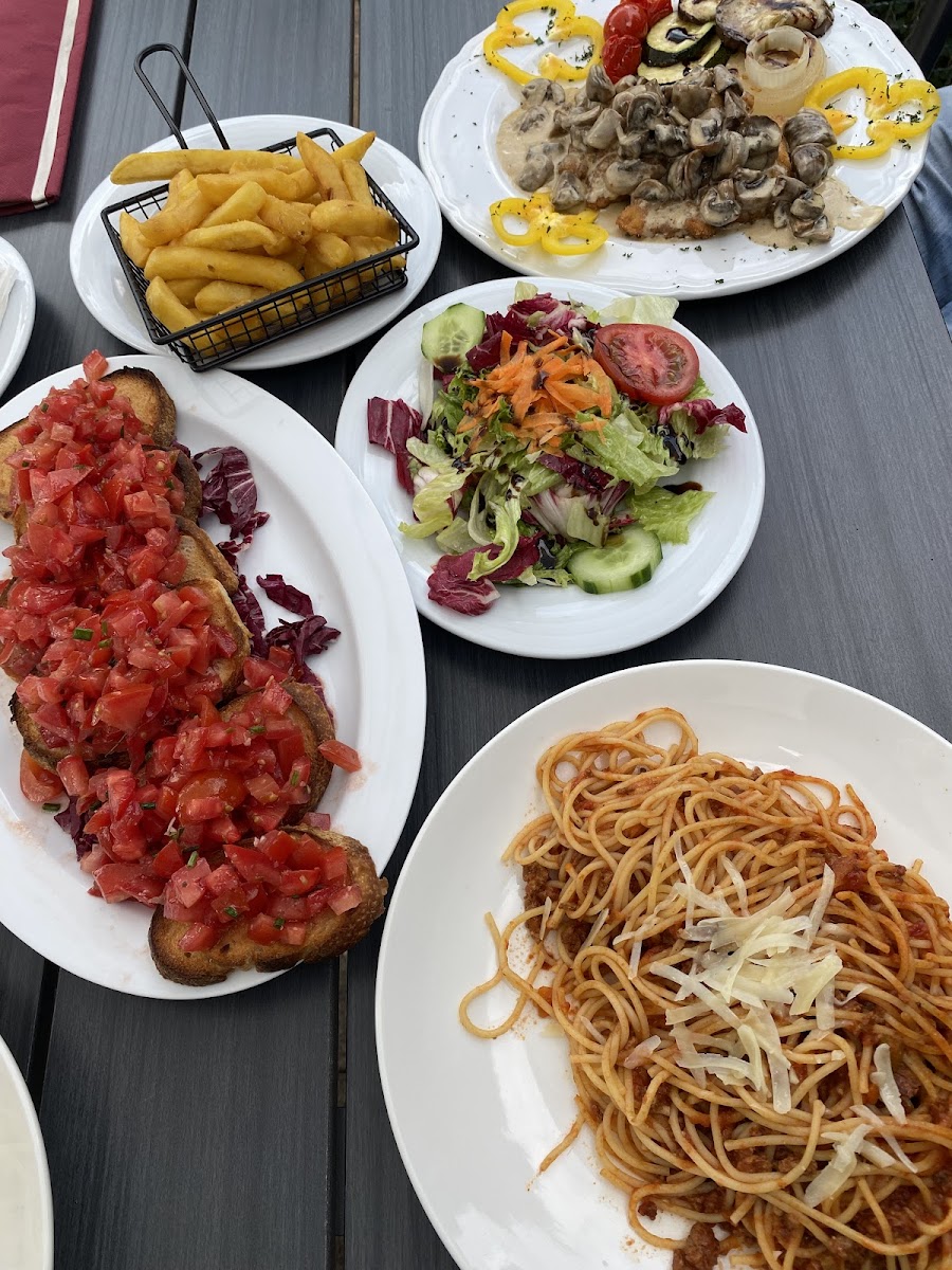 Mosella Bar & Terrasse | Pizzeria Abruzzo Photo 4