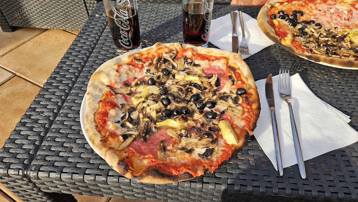 Mosella Bar & Terrasse | Pizzeria Abruzzo Photo 5