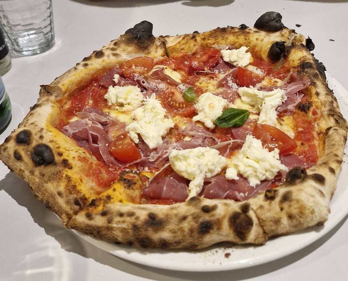 Amare Cucina Pizza Bar Photo 4