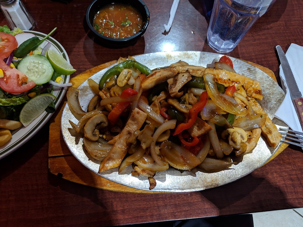 El Molcajete Photo 3