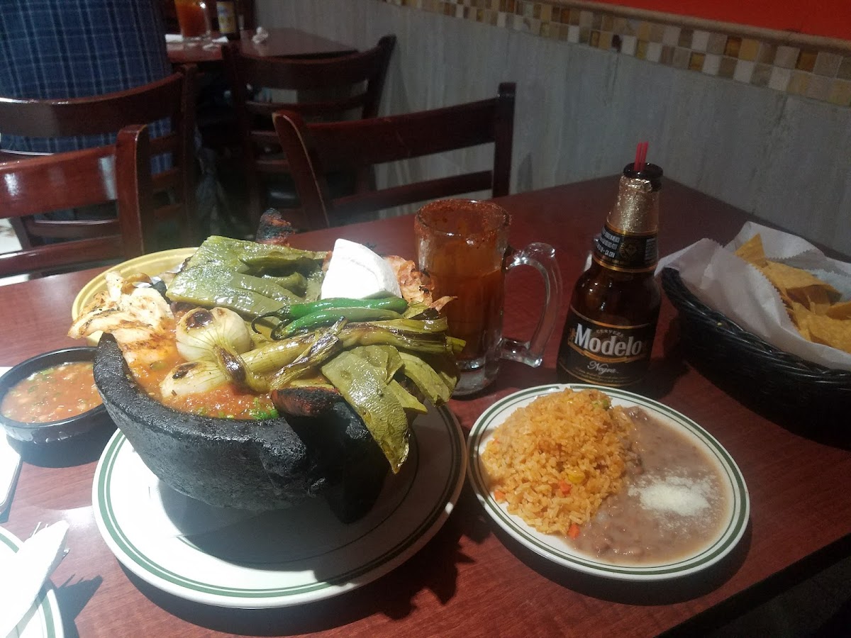El Molcajete Photo 7