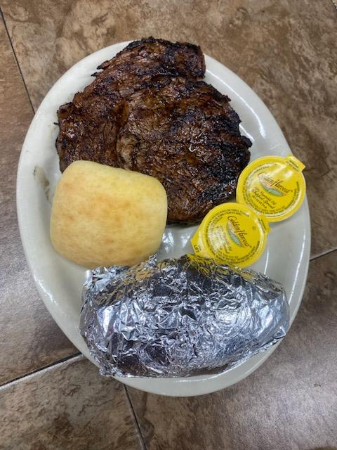 Crossroads Steakhouse Photo 7