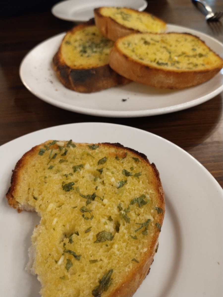 Sneaky's Restaurant Photo 10
