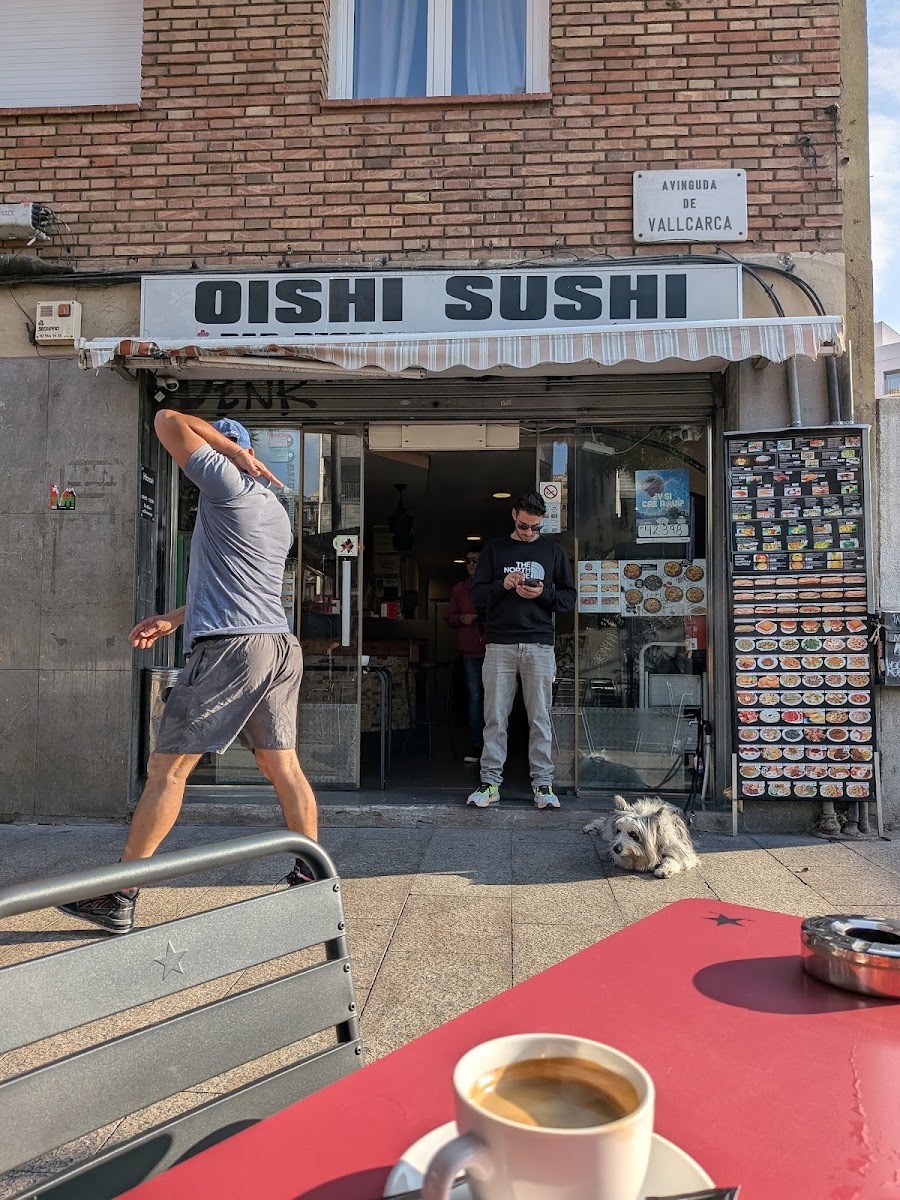 OISHI SUSHI Photo 4