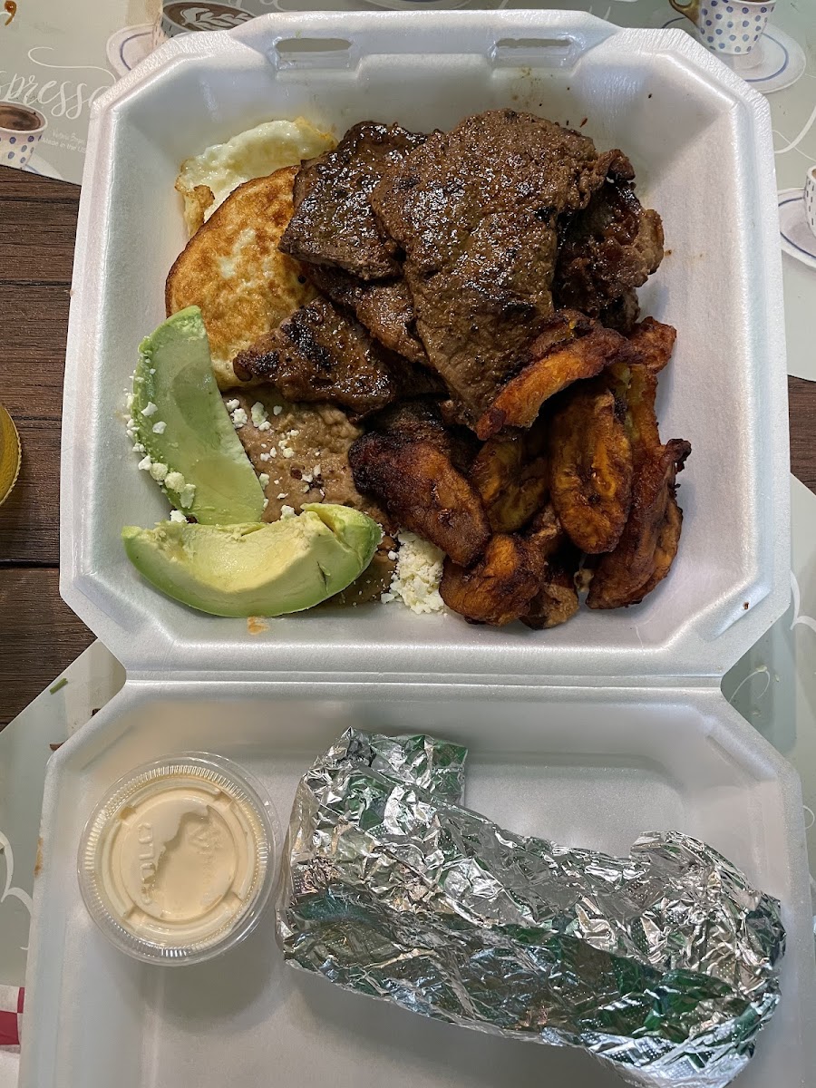 Rincón Latino Restaurant Photo 8