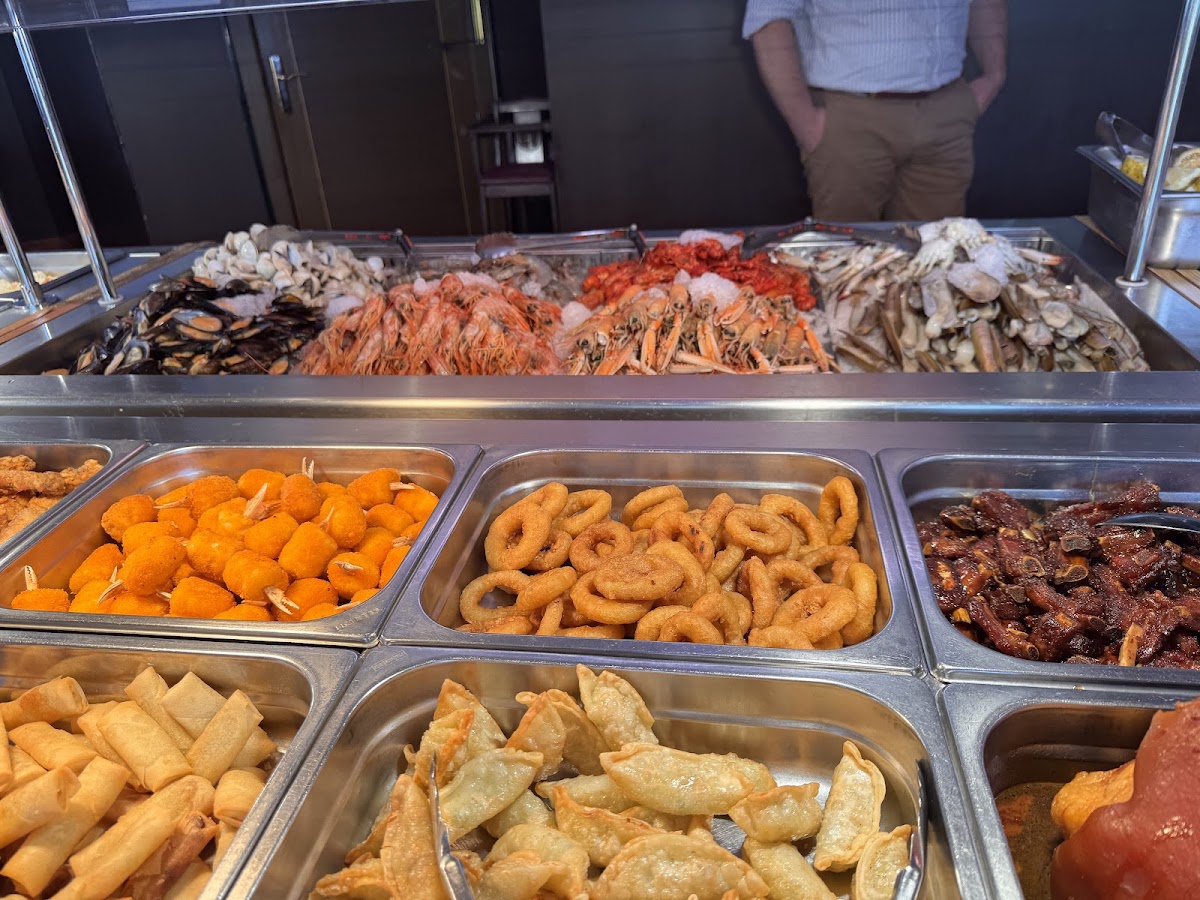 RESTAURANTE GRAN MUNDO WOK BUFFET LIBRE Photo 3
