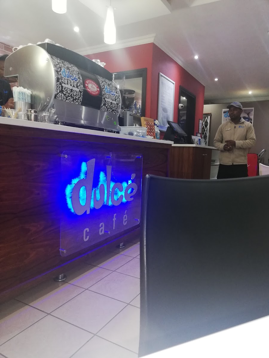 Dulce Cafe @ Life Bedford Gardens Photo 4