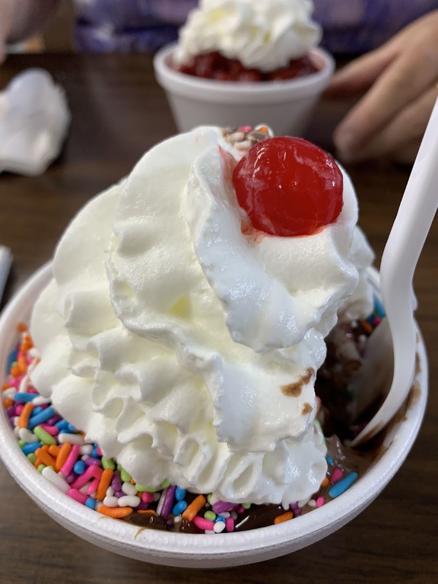Jennifer's Ice Cream Photo 7
