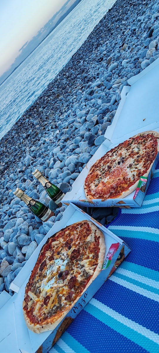 Pizza Pili Photo 5