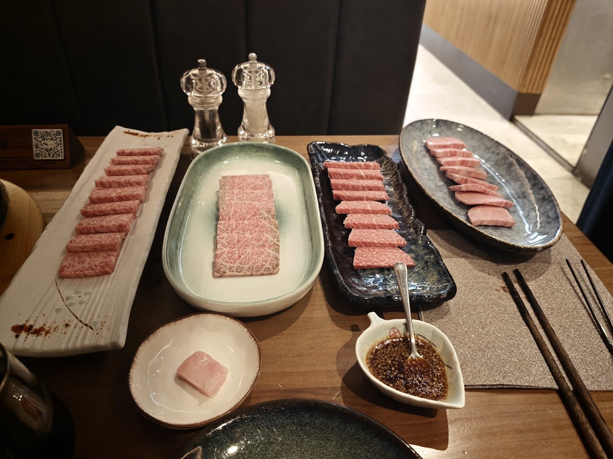 Yakiniku Shōgun | Kobe & Wagyu BBQ Photo 4