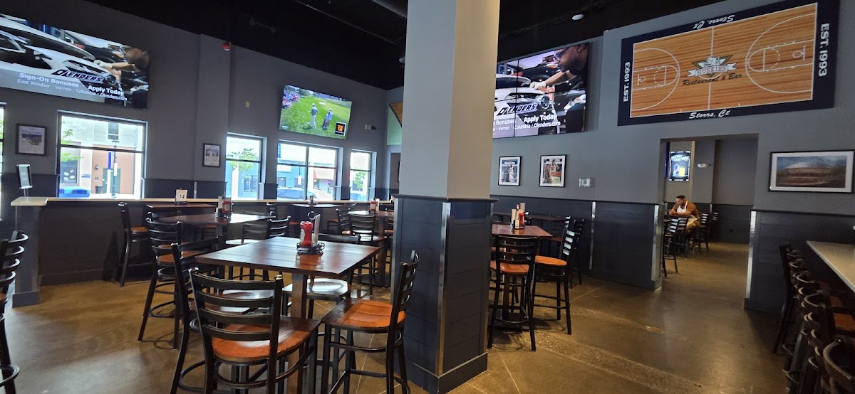 Huskies Restaurant and Bar Downtown Storrs