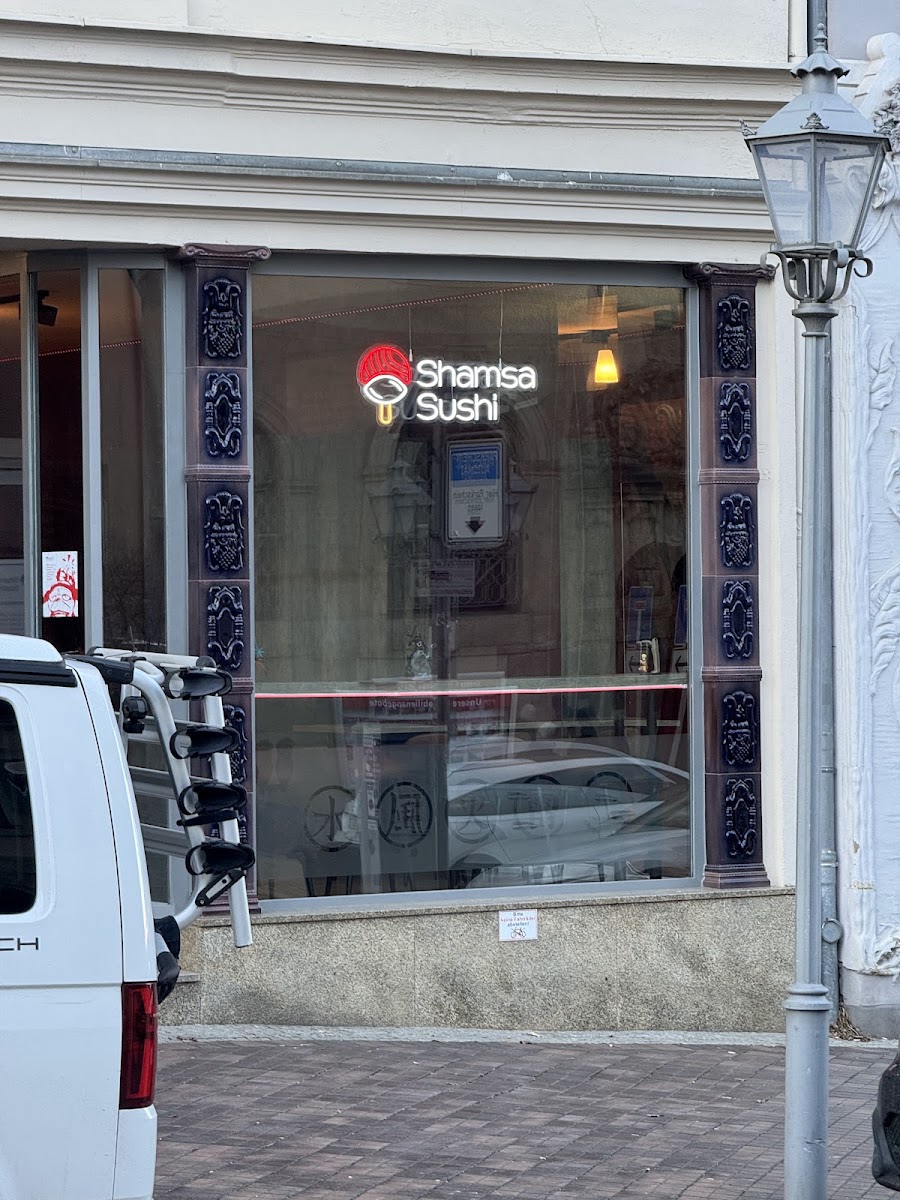 Shamsa Sushi