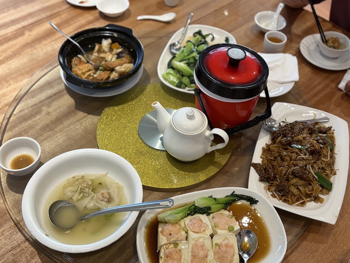 GOLDEN HYATT RESTAURANT Photo 5