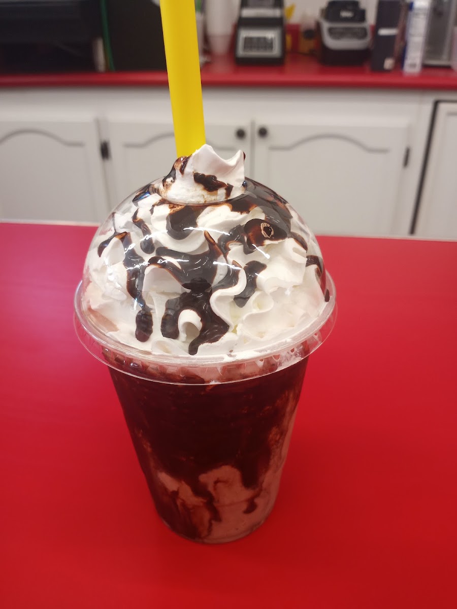 4th Street Ice Cream & Treats Photo 8