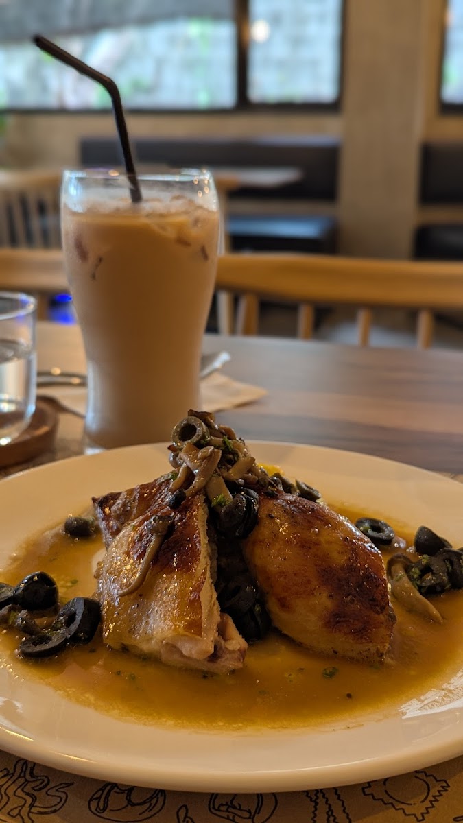 Sorella Cafe & Restaurant Photo 5