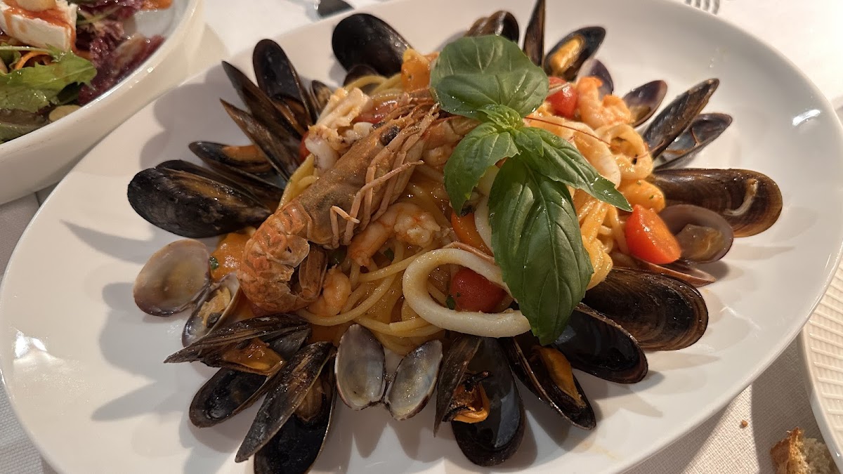 Beccafico Guna Restaurant Photo 6