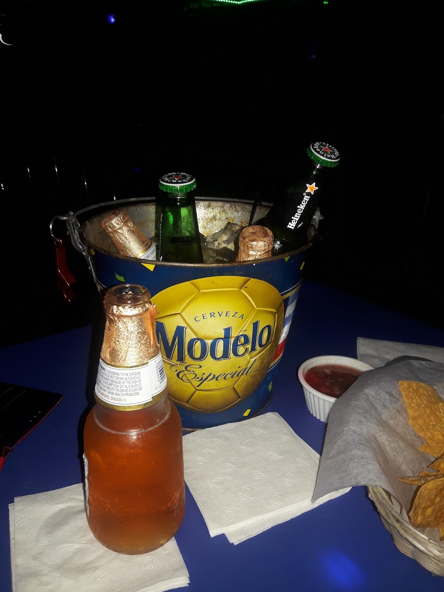 La Fania Bar & Grill Photo 9